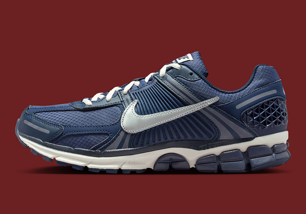 nike-zoom-vomero-5-blue-void-midnight-navy-light-orewood-brown-metallic-silver-iq6589-400-1