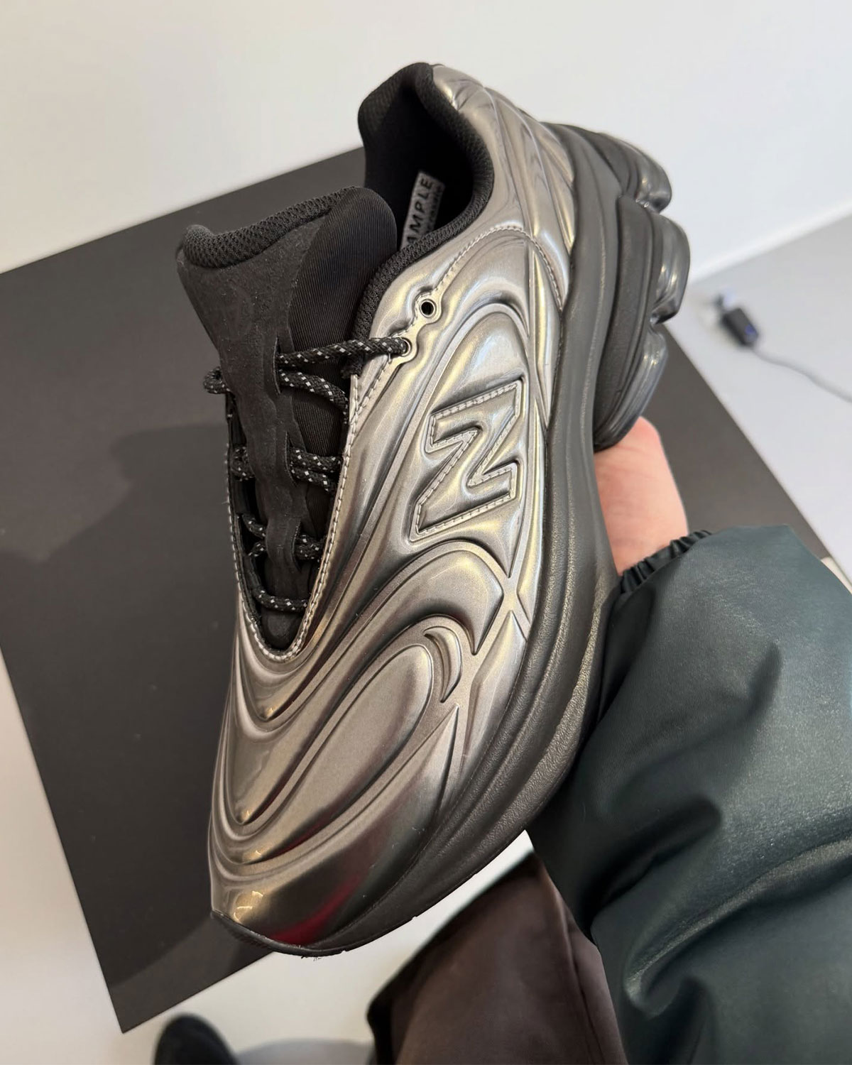 slamjam-new-balance-5030-2