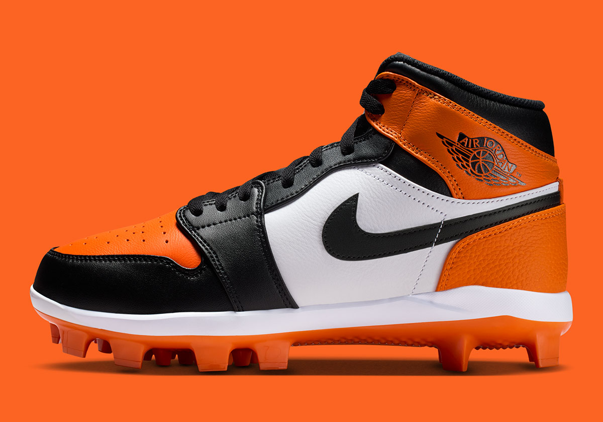air-jordan-1-shattered-backboard-mcs-baseball-cleats-im3481-800-2