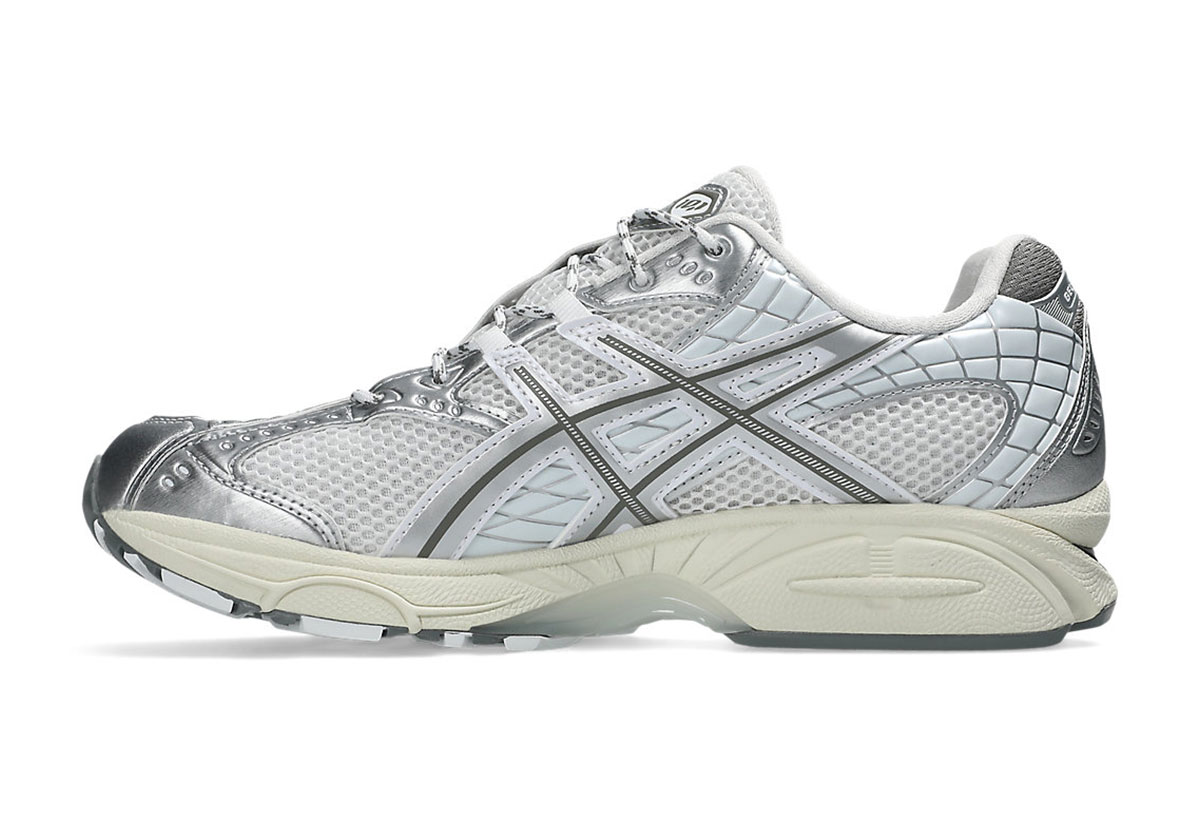 asics-gel-nimbus-10-1-white-airy-blue-1203A761-102-5