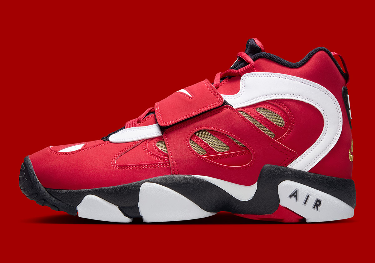 Nike Air Diamond Turf 2 Prime Red retorna em 2026