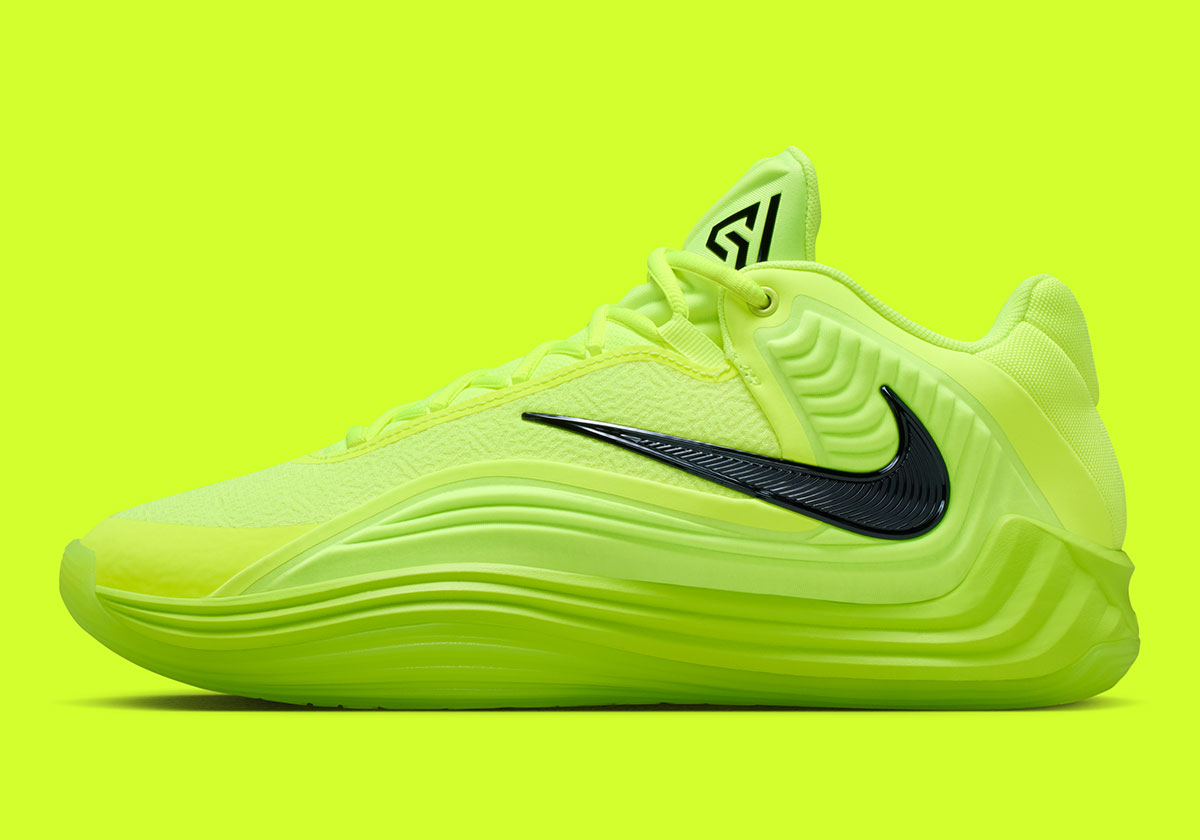 nike-giannis-freak-7-volt-black-hf3450-700-9