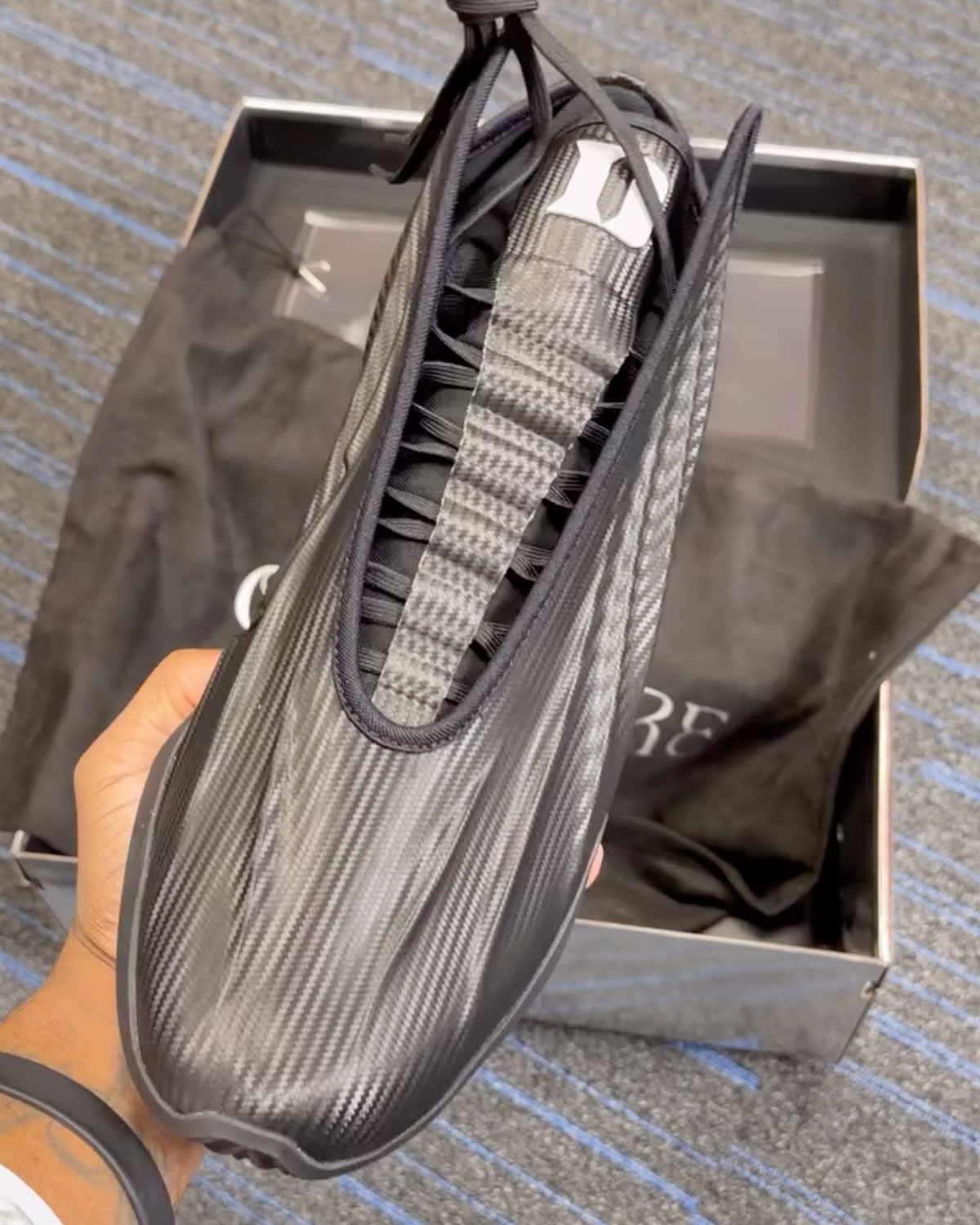 nike-gt-future-carbon-fiber-duke-pe-2