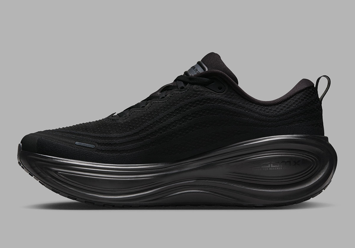 nike-vomero-plus-no-swoosh-black-io4482-002-2