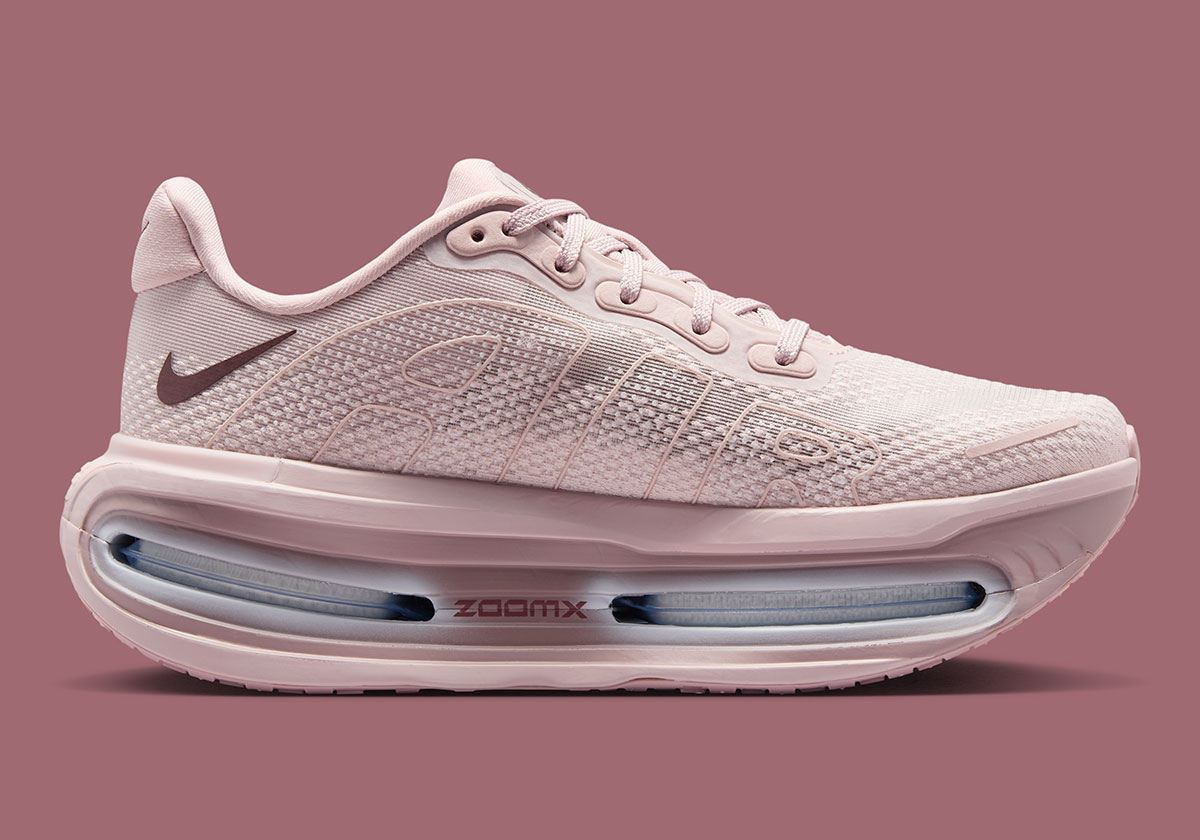 nike-vomero-premium-particle-rose-hydrogen-blue-light-violet-ore-hm5973-607-4