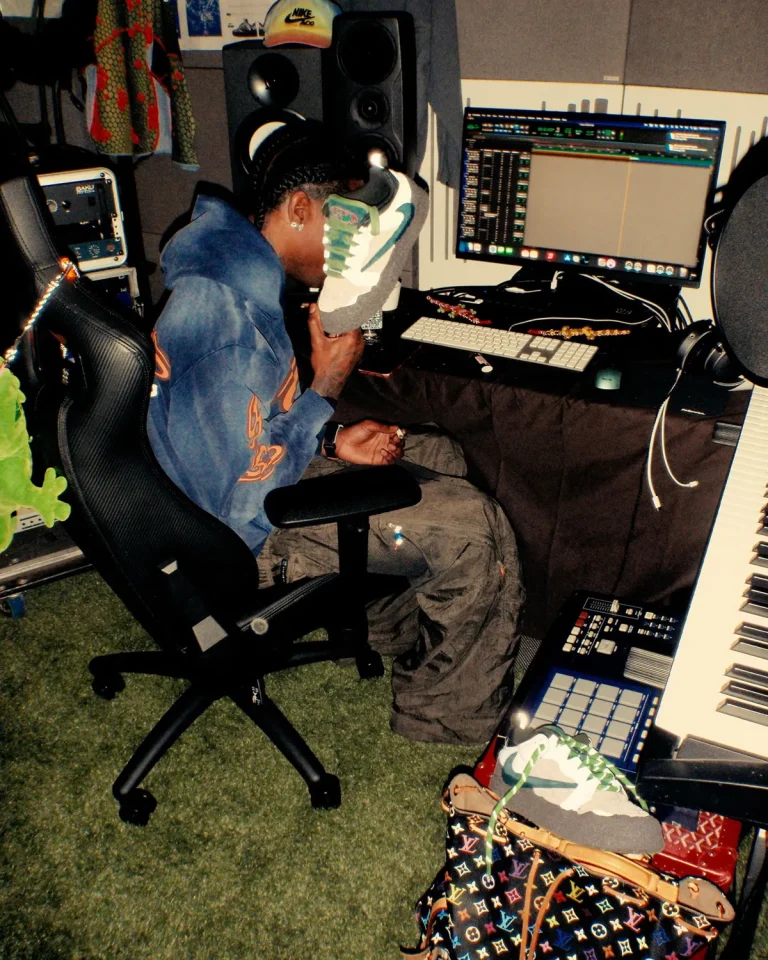 Travis Scott x CPFM x Nike Flea 1 agita hype de tênis do ano