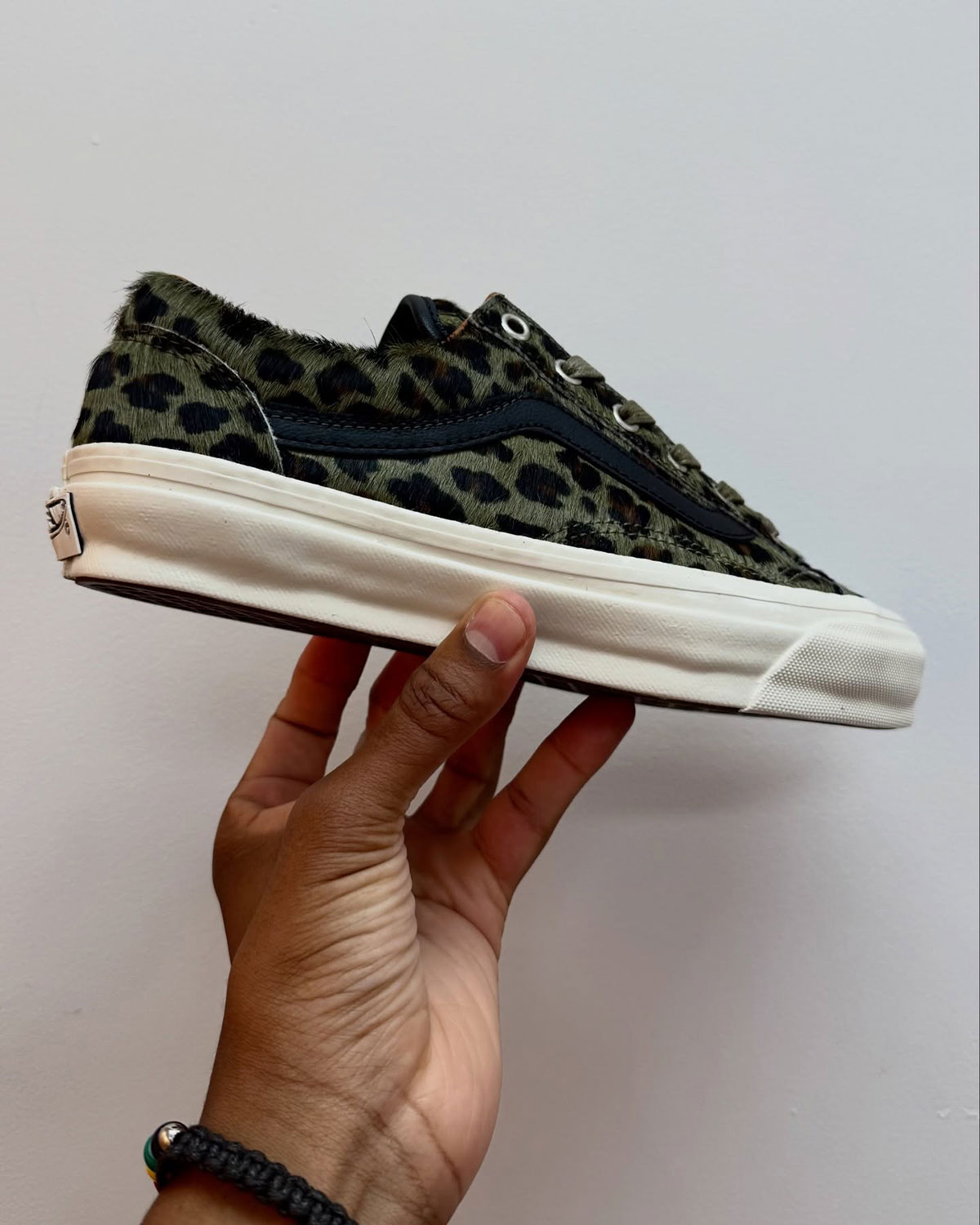 vans-otw-old-skool-animal-print-pony-hair-2026-4
