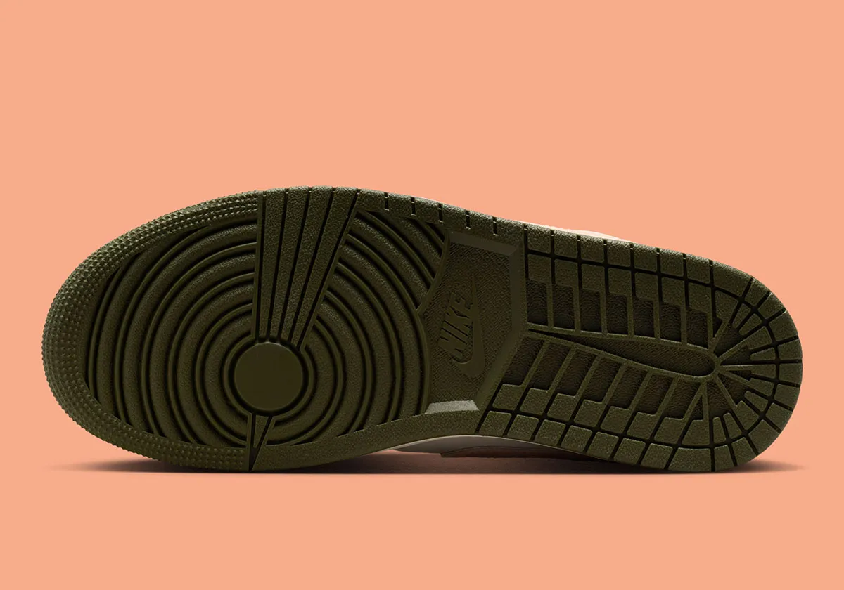 The Air Jordan 1 Low Adds A “Crimson Tint”