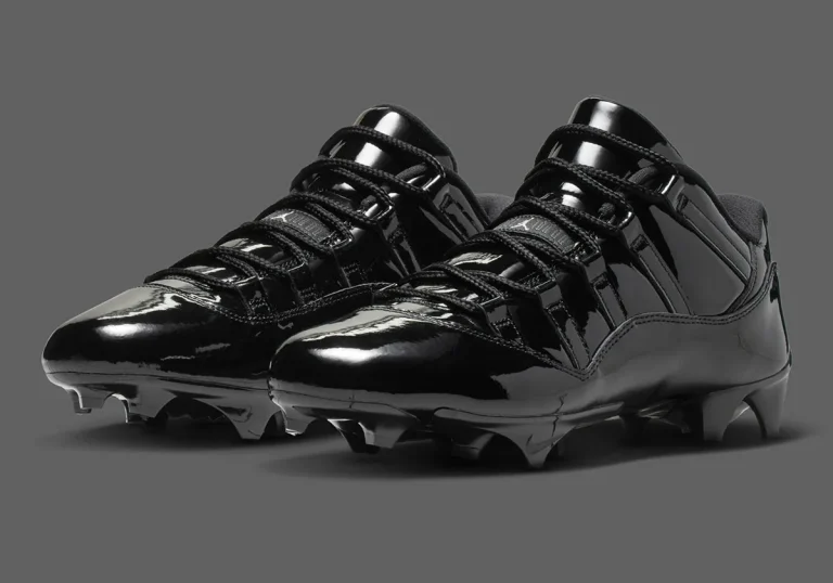 Chuteira Air Jordan 11 Low TD Cleat Anthracite leva ícone das quadras ao futebol americano