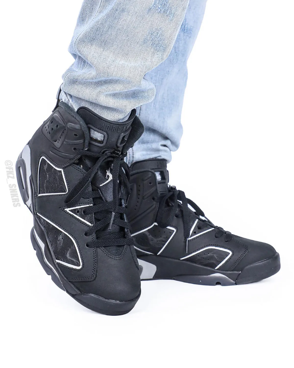 Jordan Brand Preps For Graduation Season With The Air Jordan 6 “Cap And Gown”