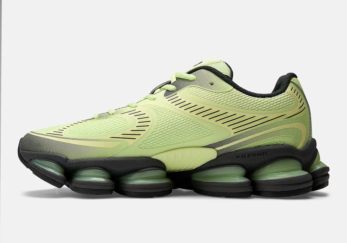 Flashy “Limelight” Energizes The New Balance 2000