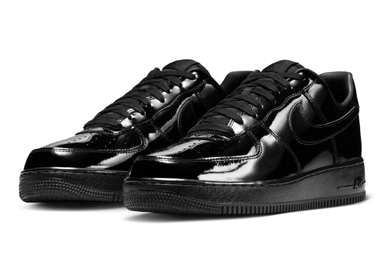 Nike Air Force 1 Low Black Patent é lançado como tênis social de gala