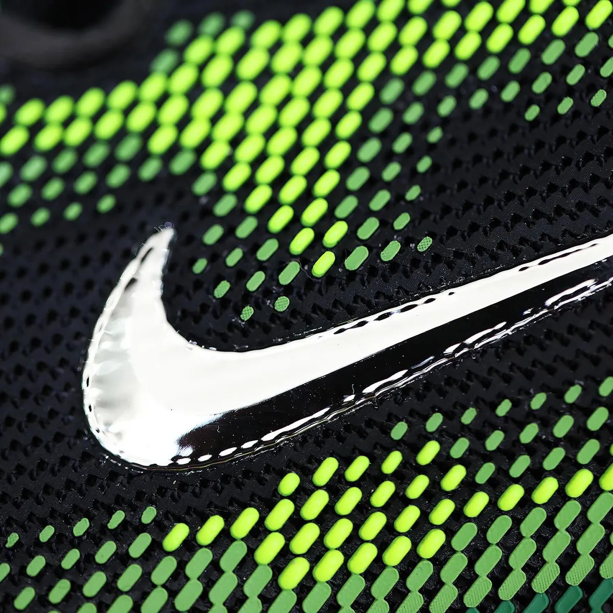 Detailed Look At The Nike Air Liquid Max