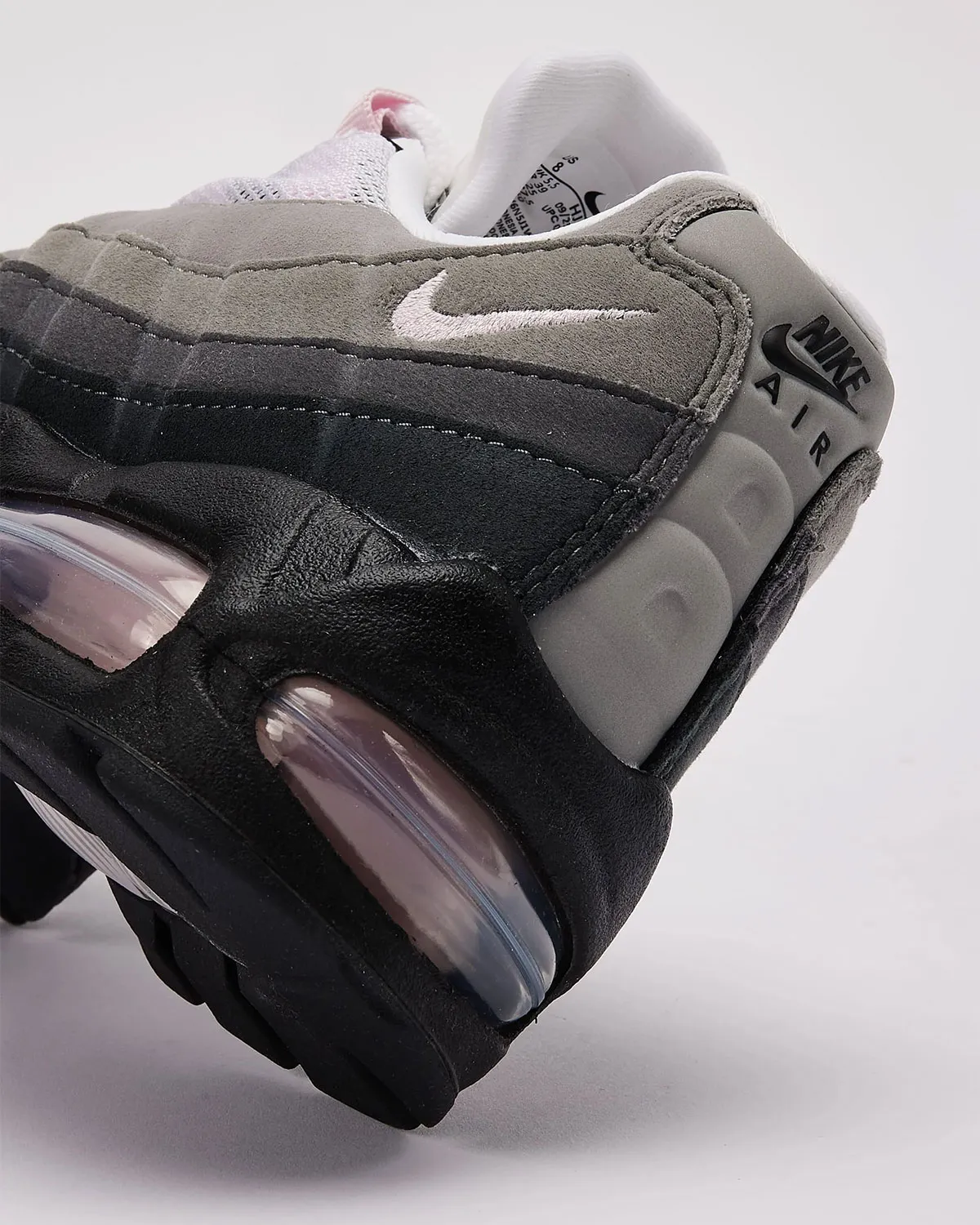 Nike Air Max 95 Big Bubble “Pink Foam” Returns On March 26th