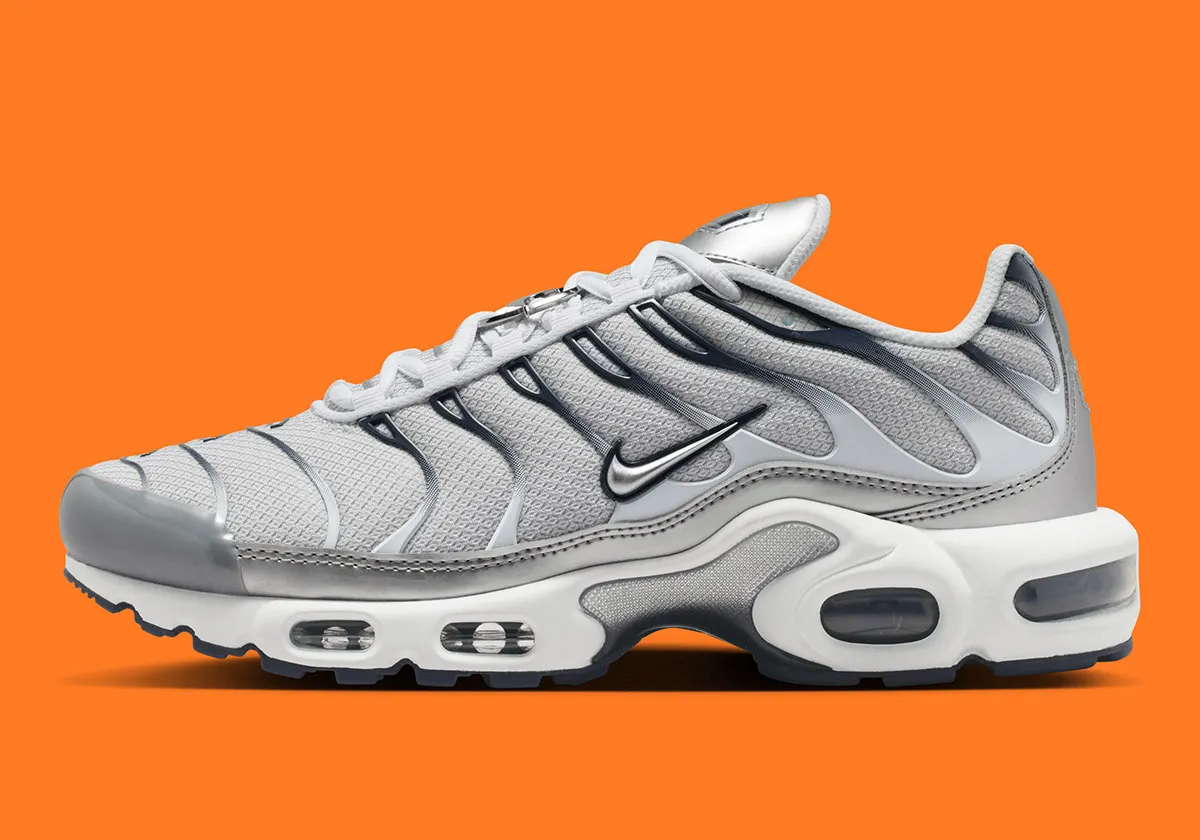 The Nike Air Max Plus  Sports Ring Accessories