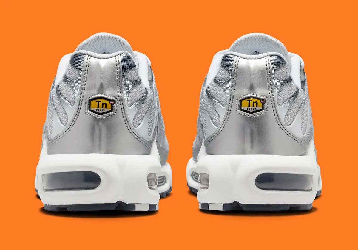 The Nike Air Max Plus  Sports Ring Accessories