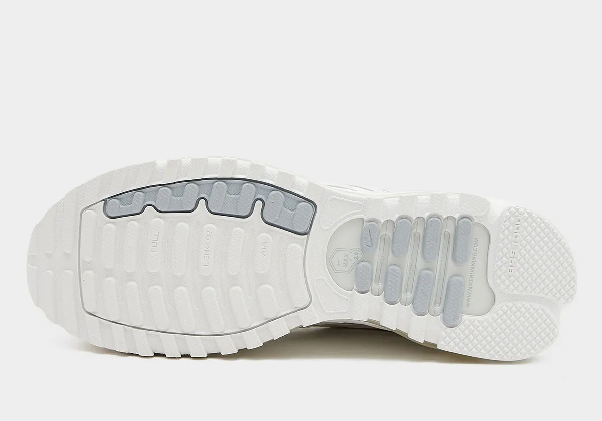 The Nike Air Max TL 2.5 Gets Snowed In
