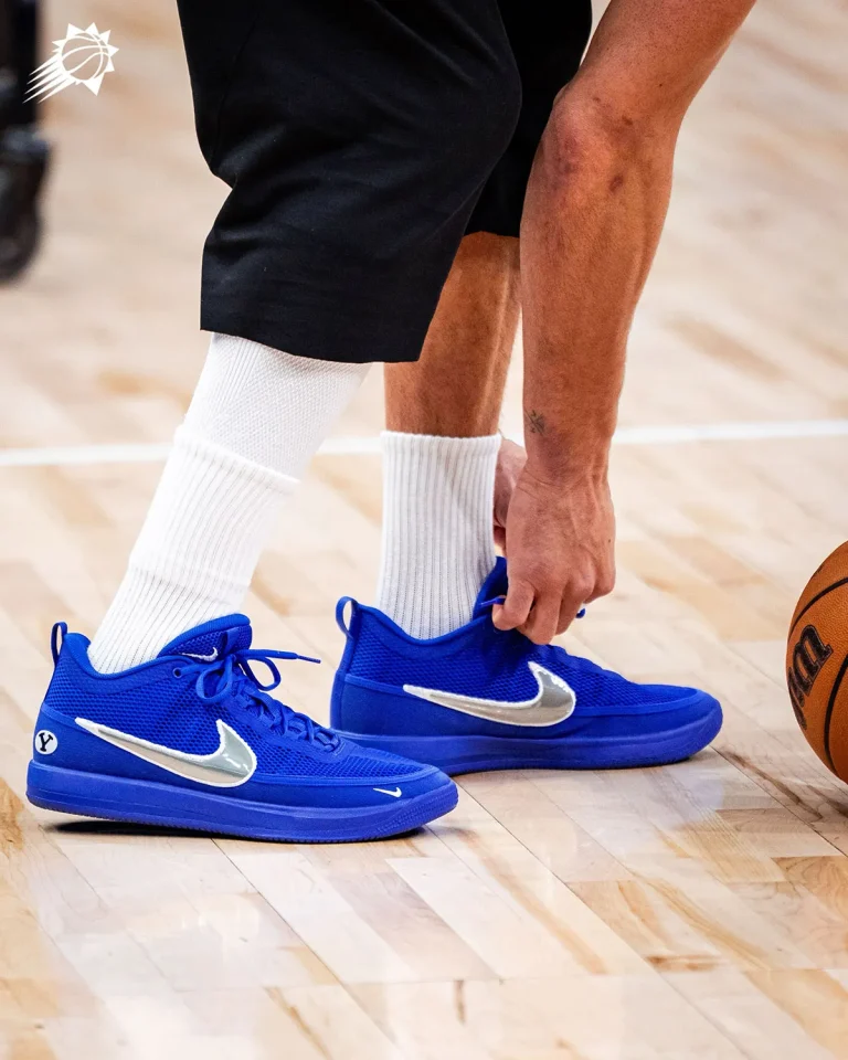 Nike Book 2 BYU Cougars PE reforça domínio de Devin Booker em Player Exclusives