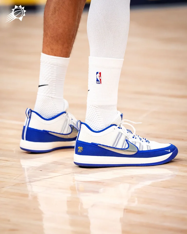 Nike Book 2 Kentucky Wildcats PE celebra trajetória universitária de Devin Booker