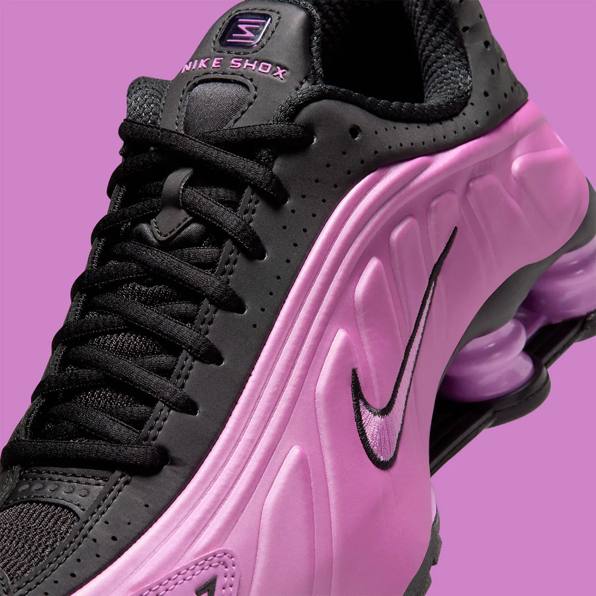 Nike Shox R4 Light Magenta reforça linha feminina