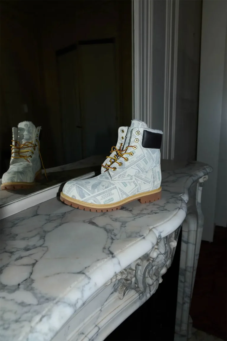 Supreme x MM6 lançam bota Timberland dinheiro na coleção 2026