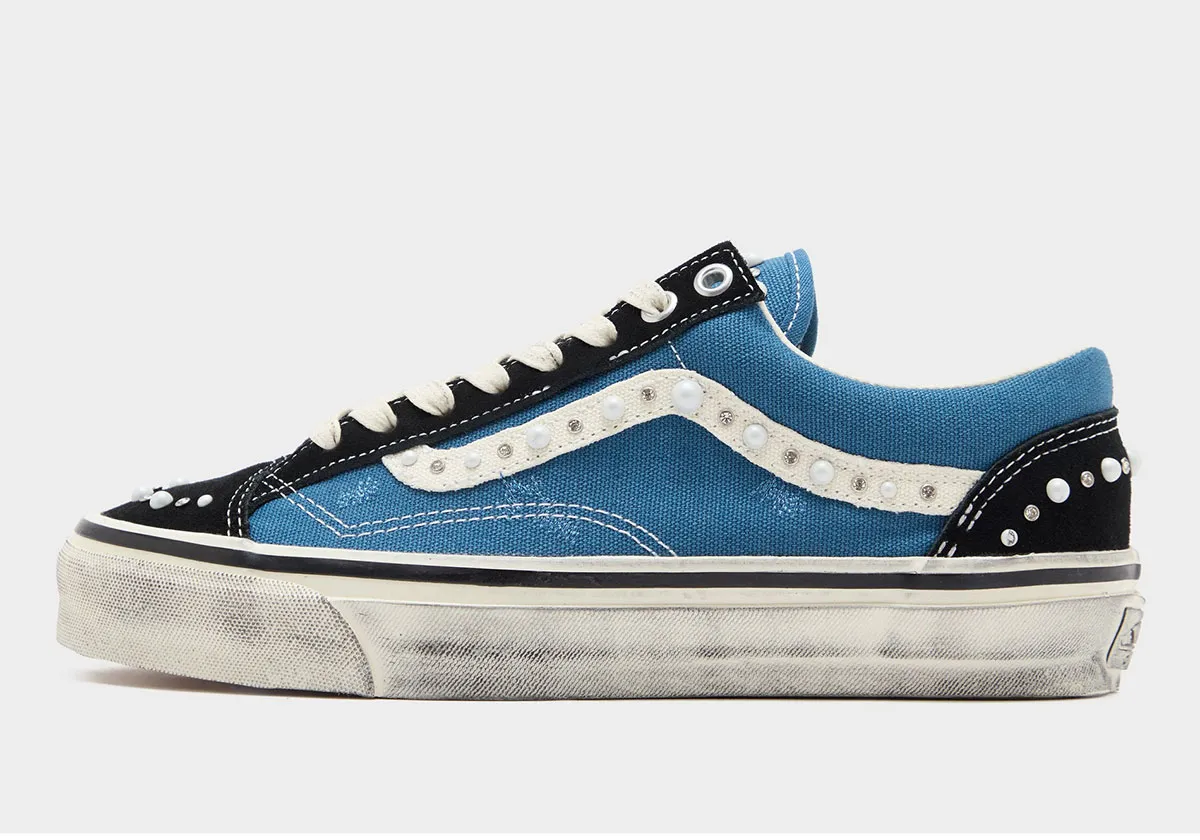 The Vans Old Skool “Pearlized” Series Touches Navy