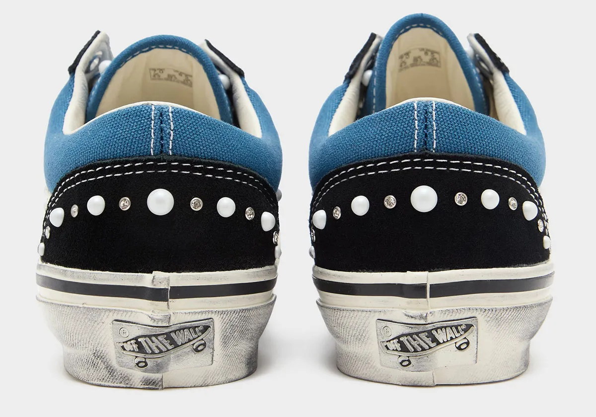 The Vans Old Skool “Pearlized” Series Touches Navy