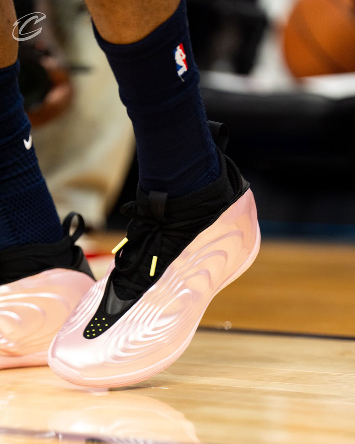 adidas-harden-vol-10-pink-lemonade-estreia-playoffs-3