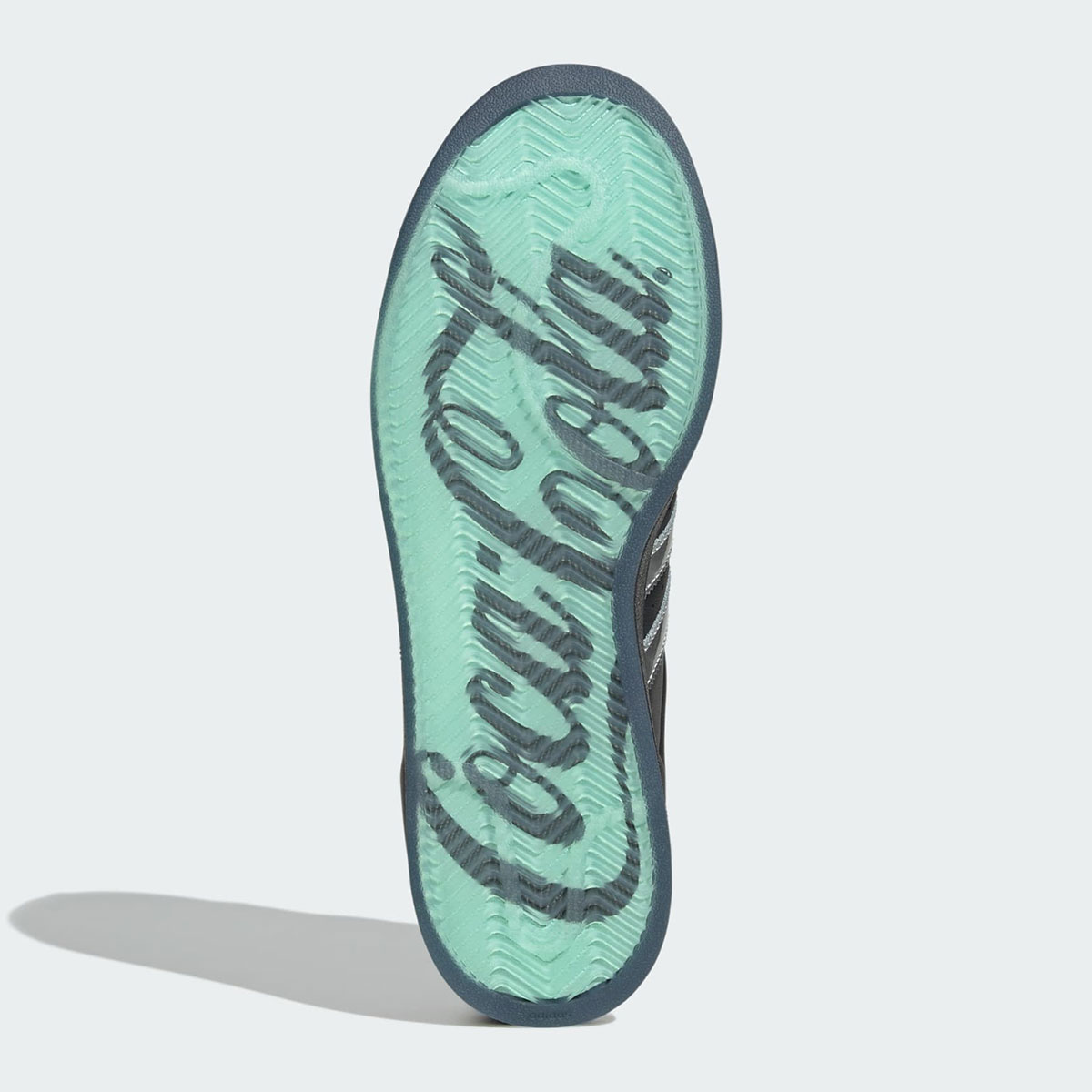 adidas-originals-x-coca-cola-lanca-colecao-2026-7