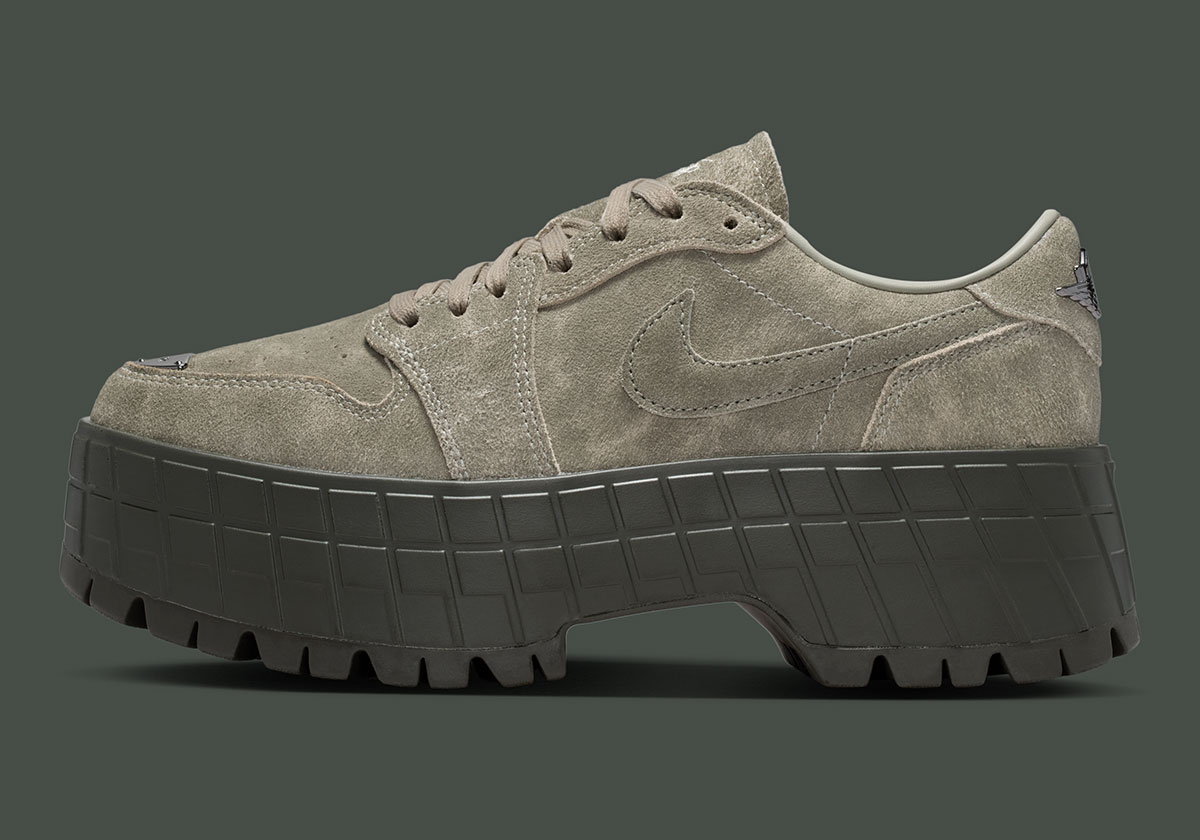 air-jordan-1-low-brooklyn-spruce-fog-feminino-3
