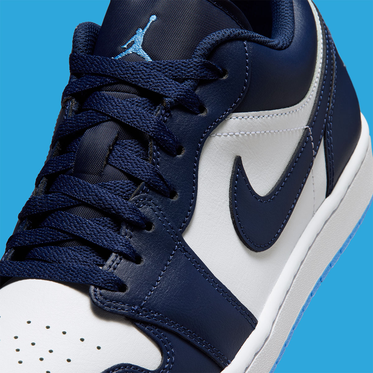 air-jordan-1-low-midnight-navy-university-blue-8