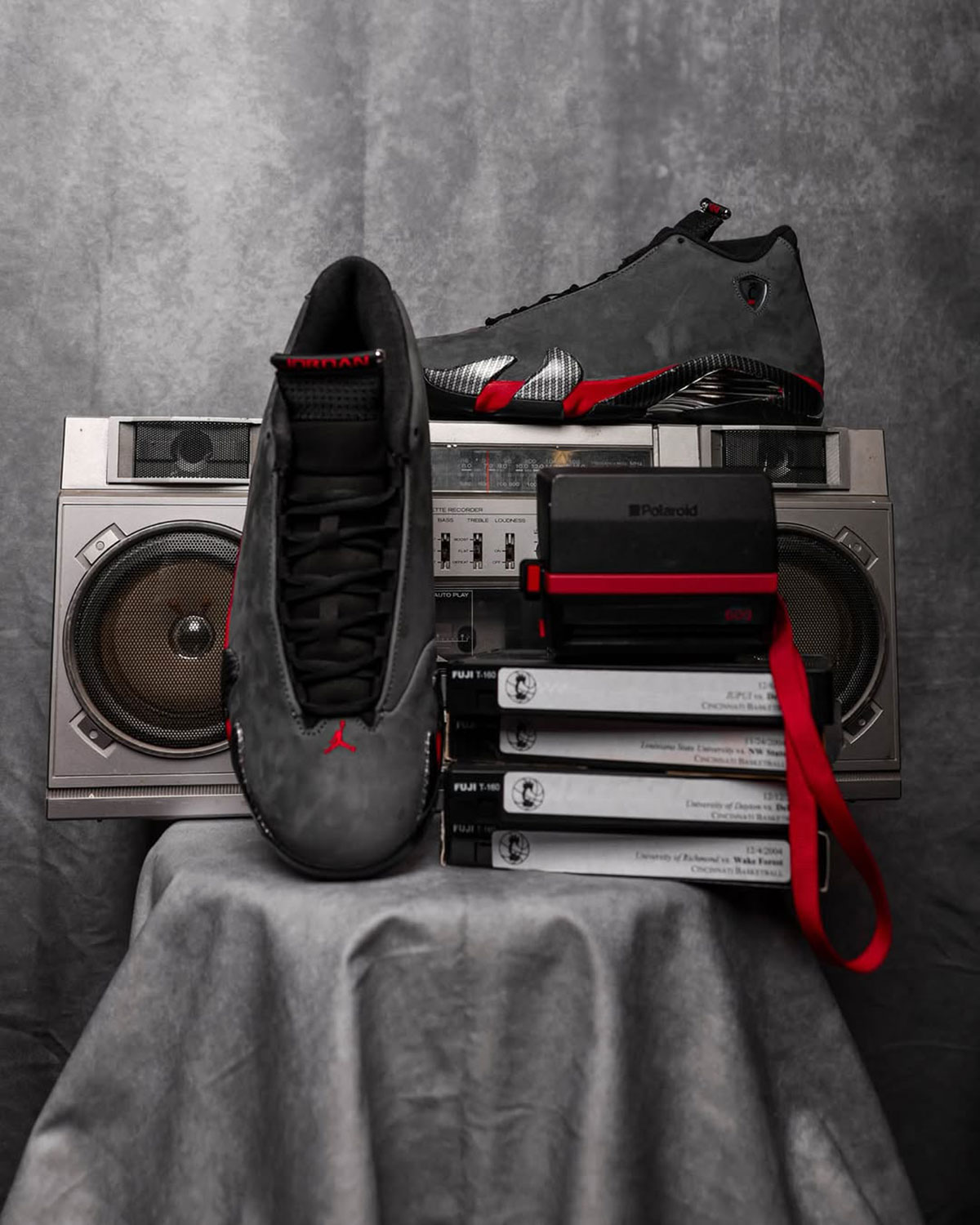 air-jordan-14-cincinnati-bearcats-pe-basquete-universitario-3