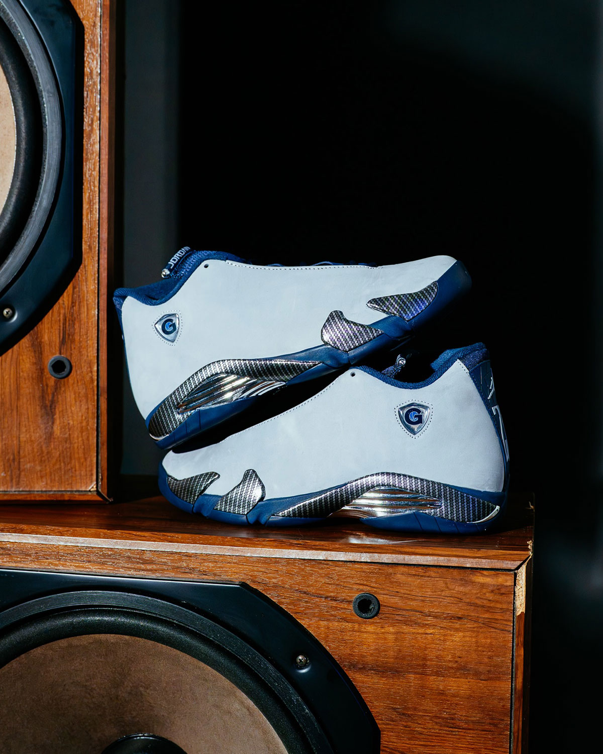 air-jordan-14-pe-georgetown-tour-exclusivo-hoyas-4