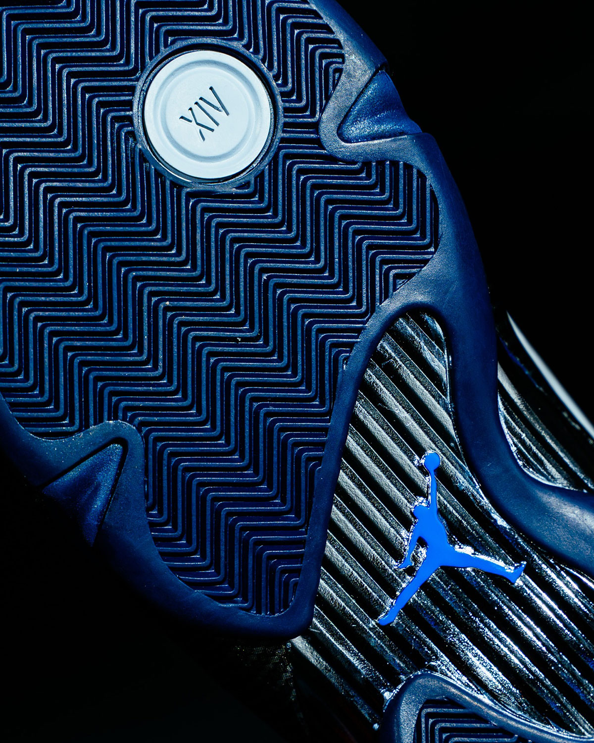air-jordan-14-pe-georgetown-tour-exclusivo-hoyas-5