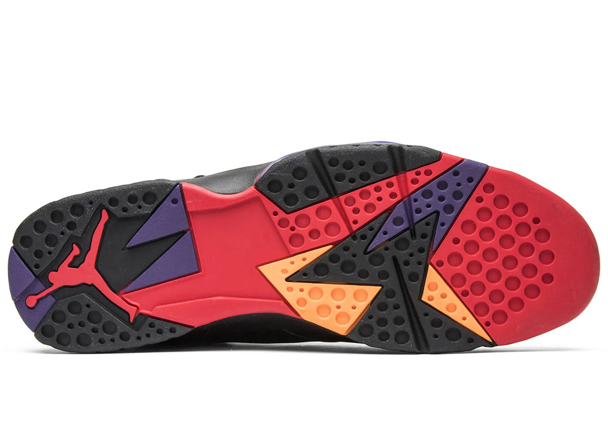 air-jordan-7-playoffs-retorna-em-2027-5