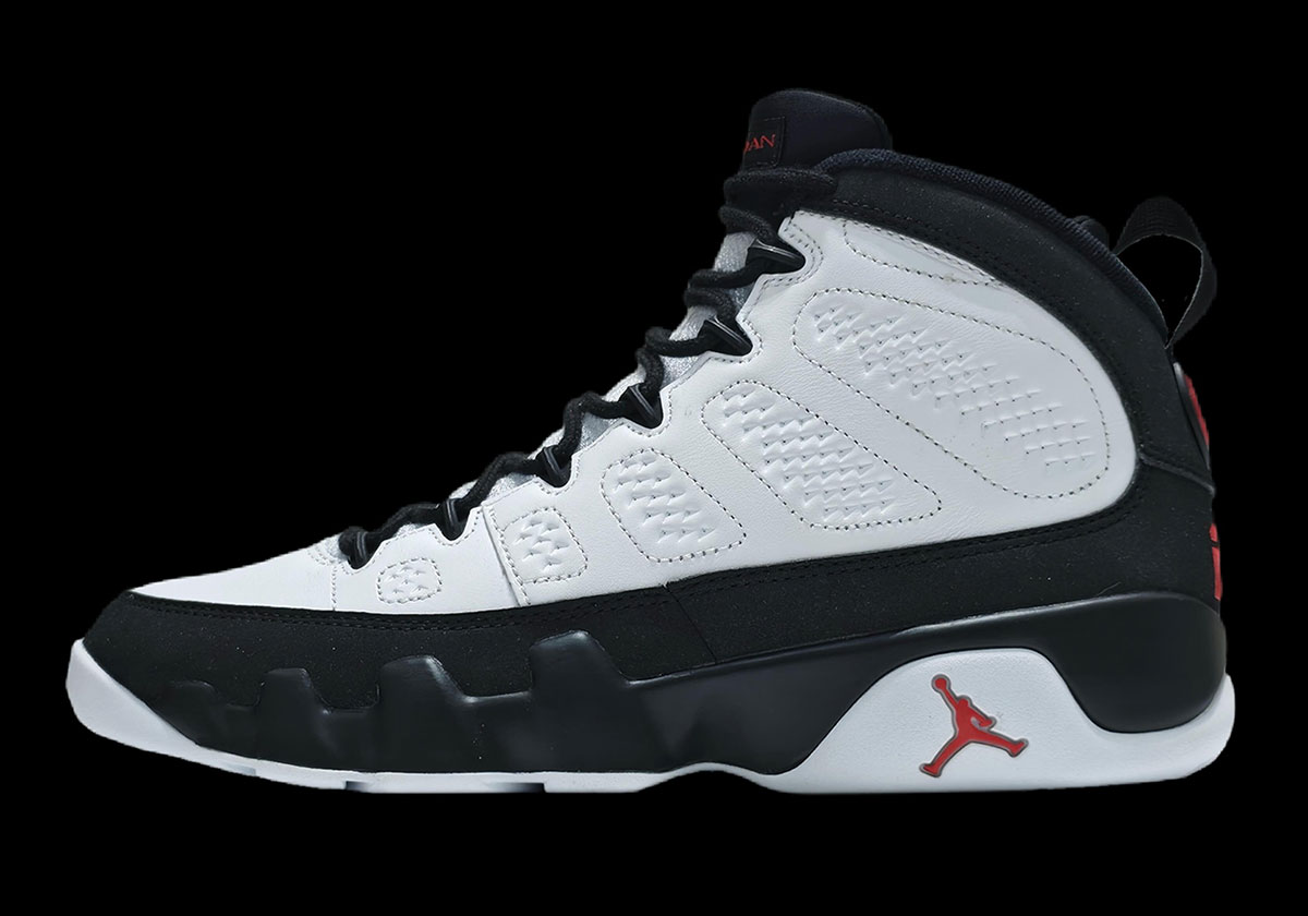 Air Jordan 9 Space Jam retorna em 2026 com visual clássico