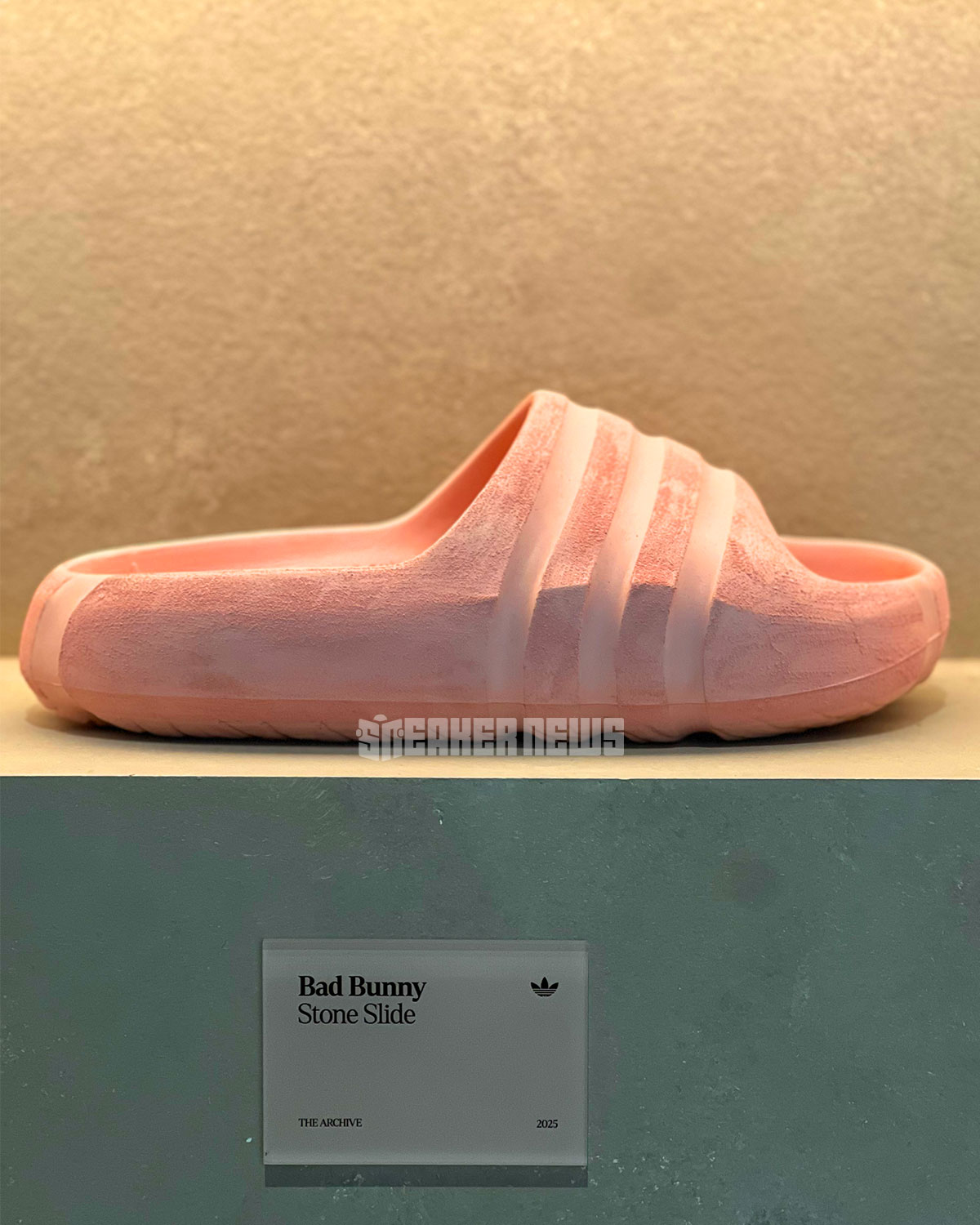 bad-bunny-adidas-stone-slide-novo-slide-preto-2