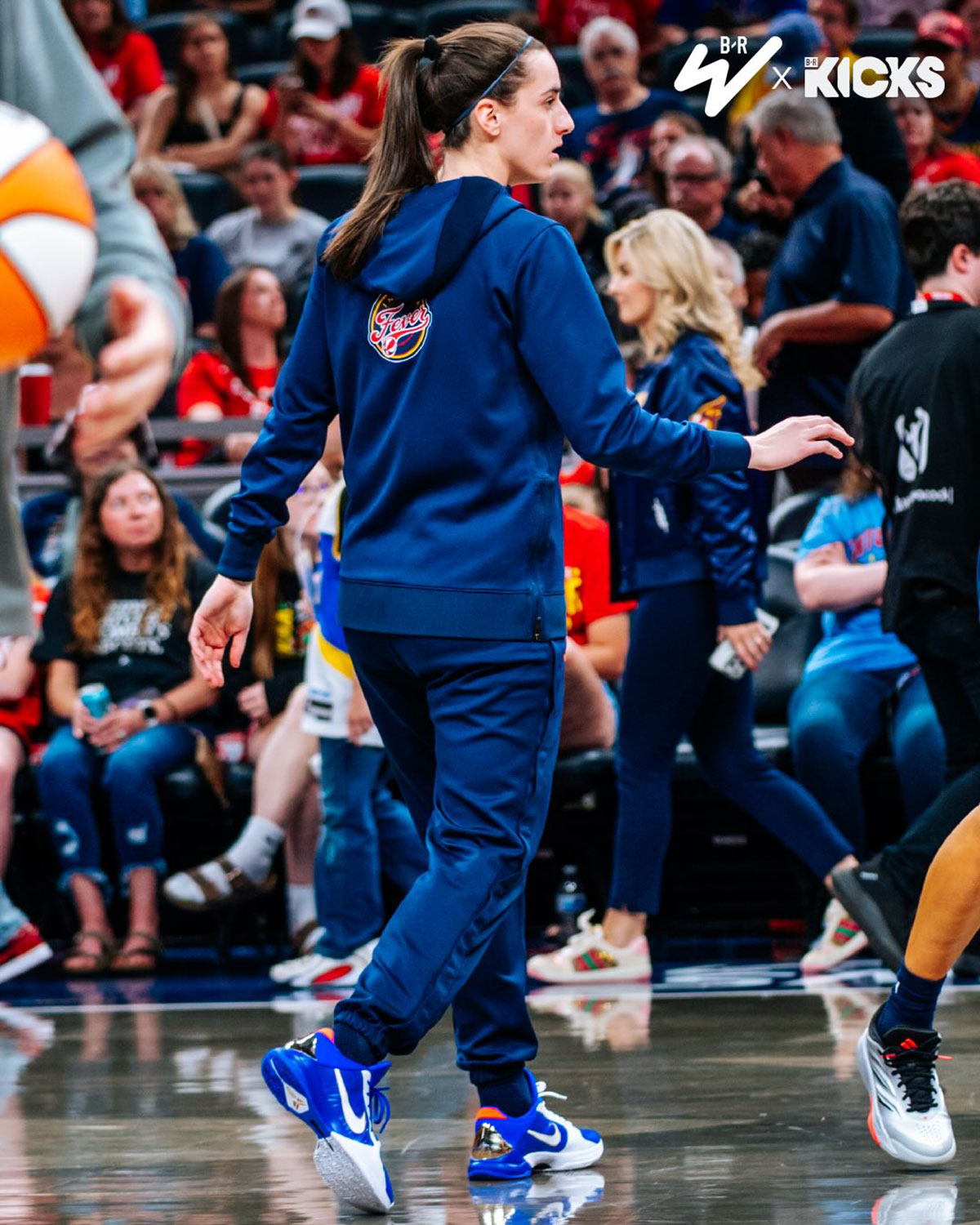 caitlin-clark-nike-kobe-5-protro-sonic-the-hedgehog-pe-5
