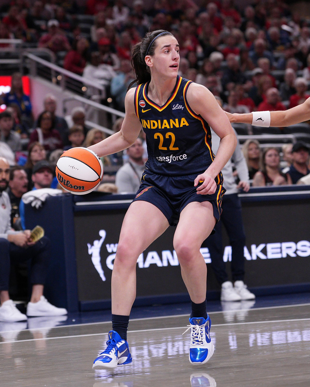 caitlin-clark-nike-kobe-5-protro-sonic-the-hedgehog-pe-7
