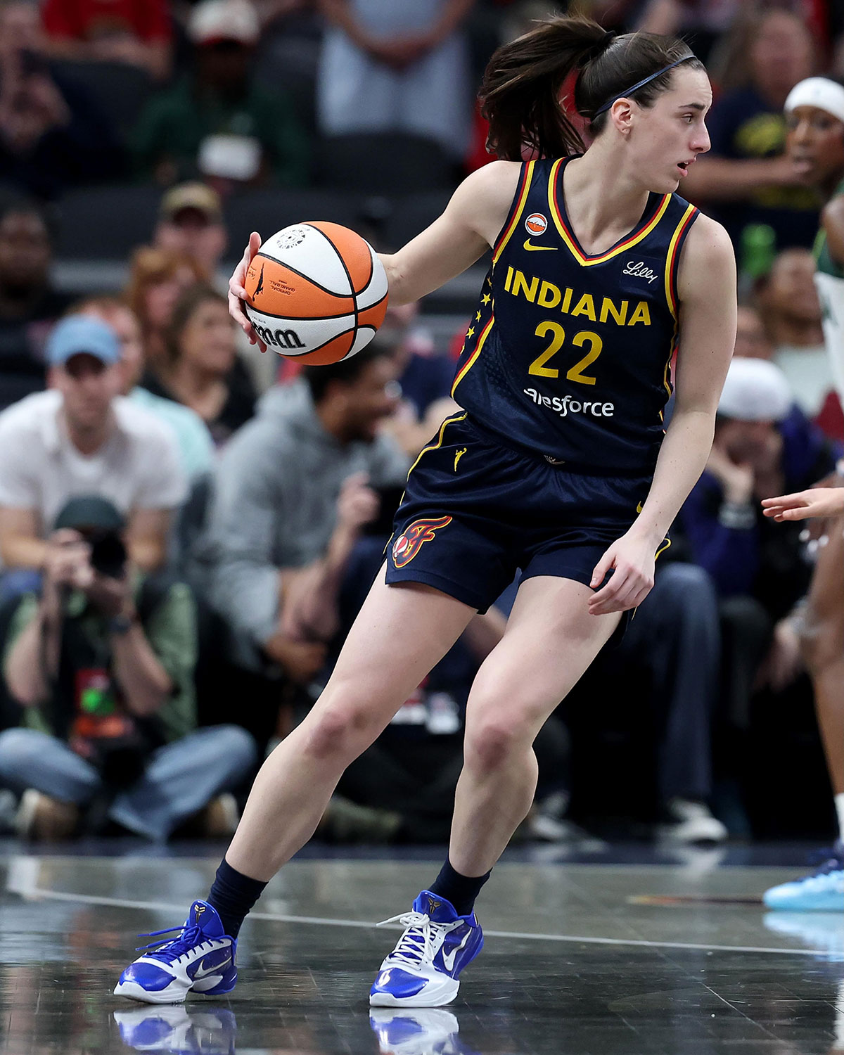 caitlin-clark-nike-kobe-5-protro-sonic-the-hedgehog-pe-8