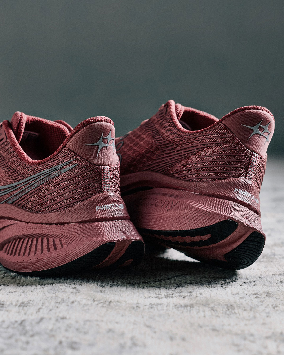 carnival-running-saucony-endorphin-speed-5-dusk-terra-8