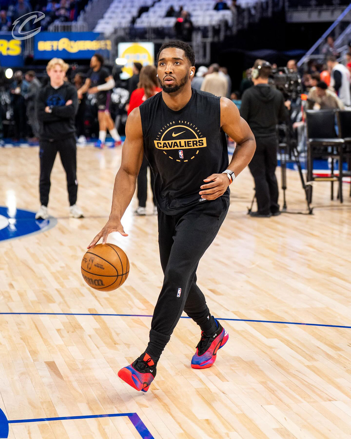 donovan-mitchell-estreia-adidas-don-issue-8-4