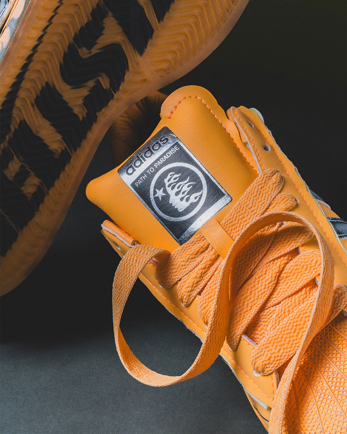 hellstar-adidas-superstar-hazy-orange-lancamento-3