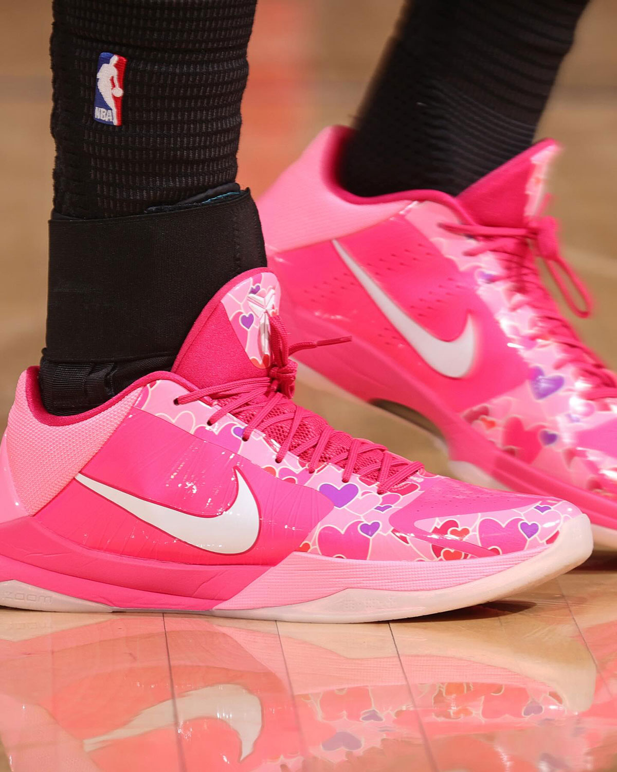 jalen-brunson-nike-kobe-5-pe-jordyn-homenagem-filha-2