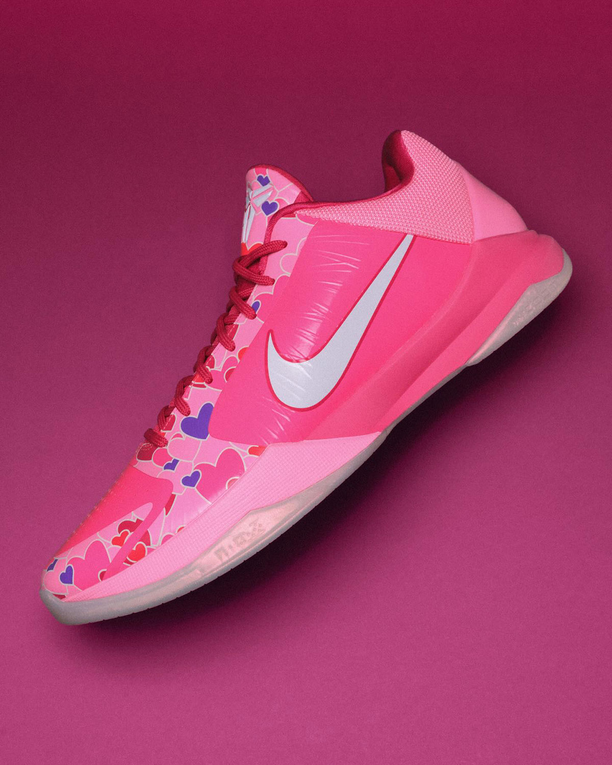 jalen-brunson-nike-kobe-5-pe-jordyn-homenagem-filha-3