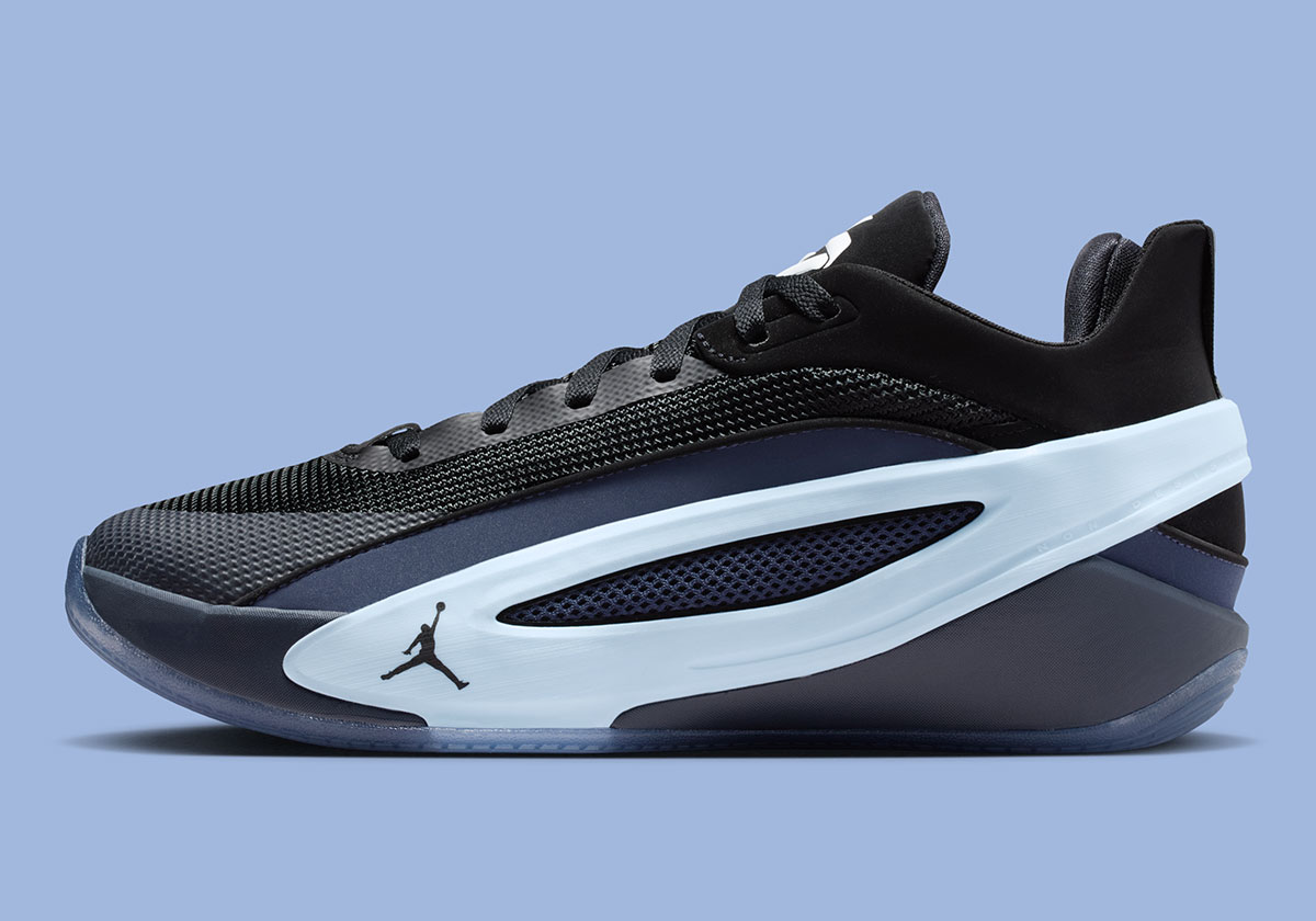 jordan-luka-5-thunder-blue-design-minimalista-3