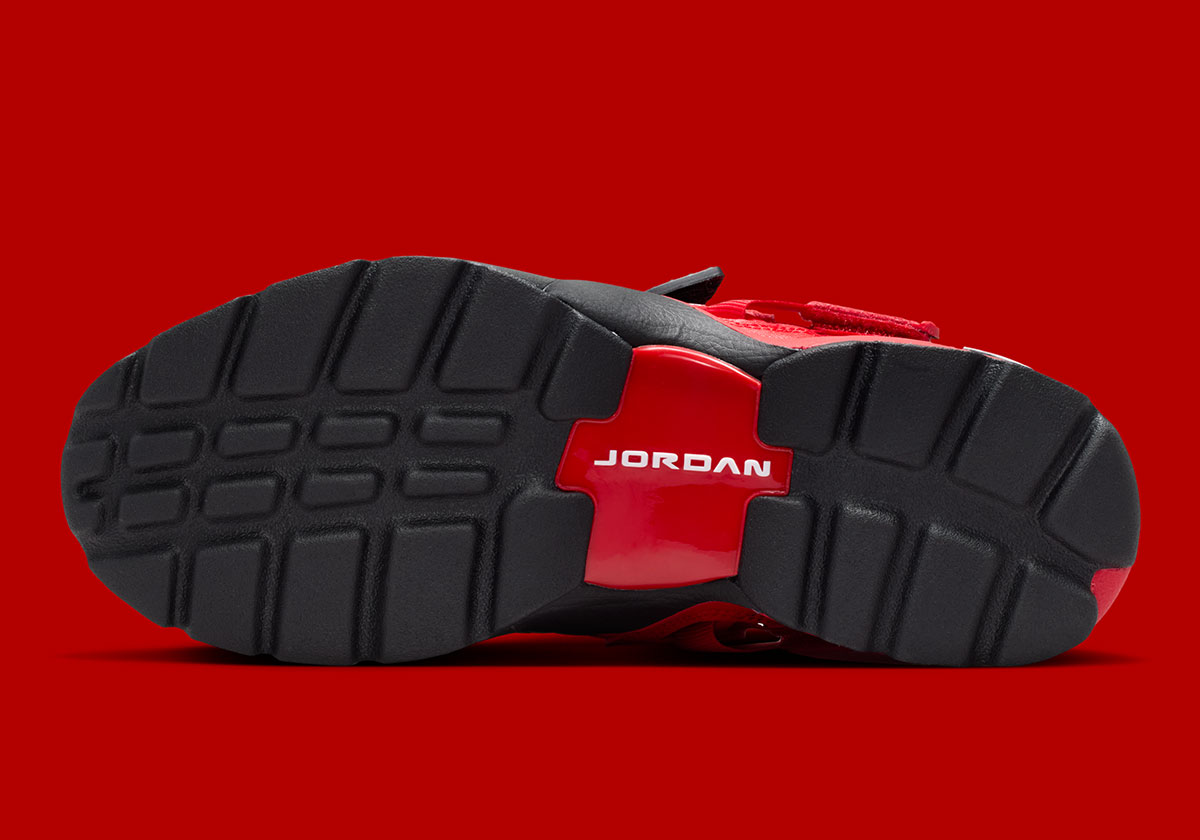 jordan-trunner-lx-bred-retorna-edicao-feminina-exclusiva-4