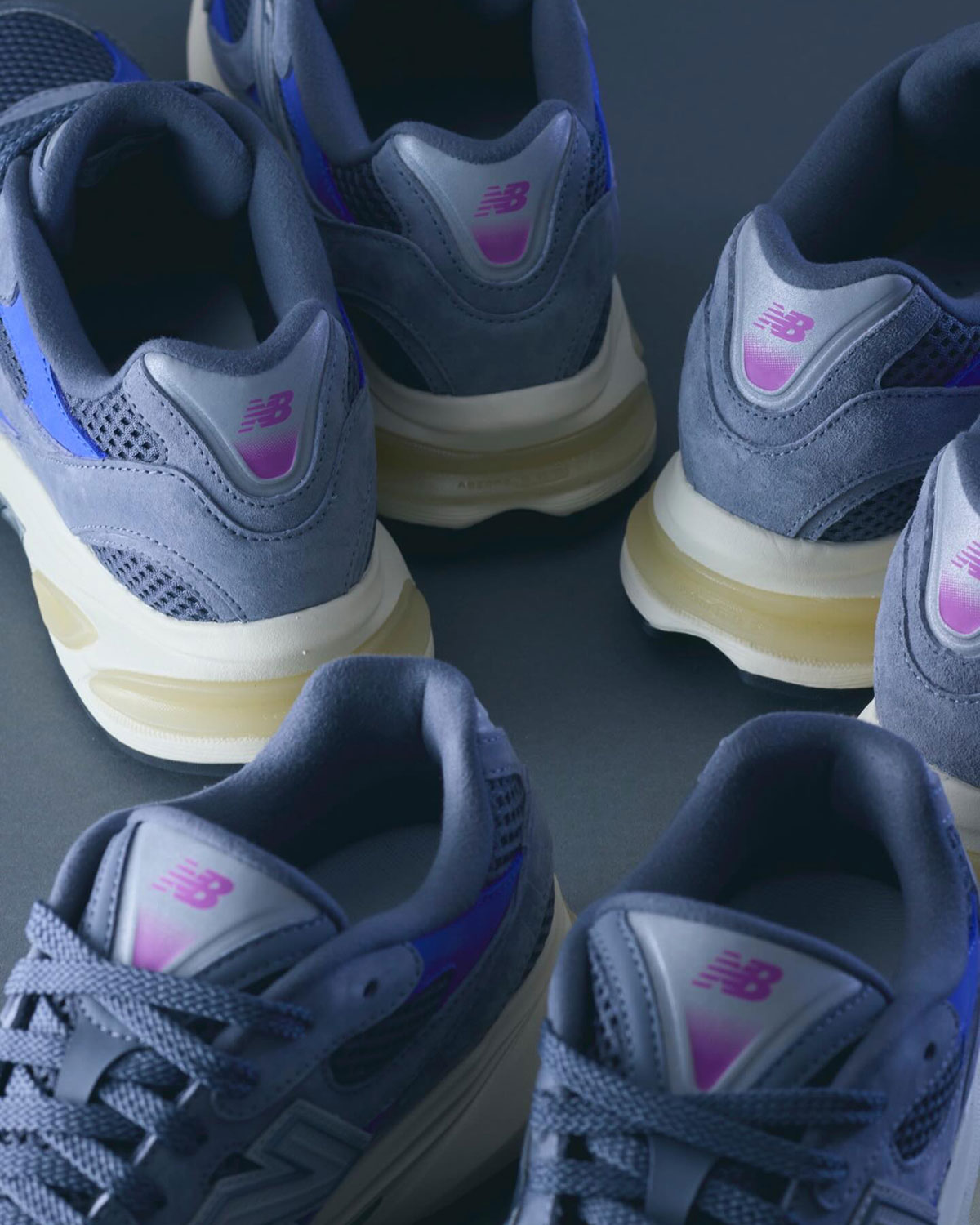 liberaiders-unik-new-balance-2010-walk-together-4