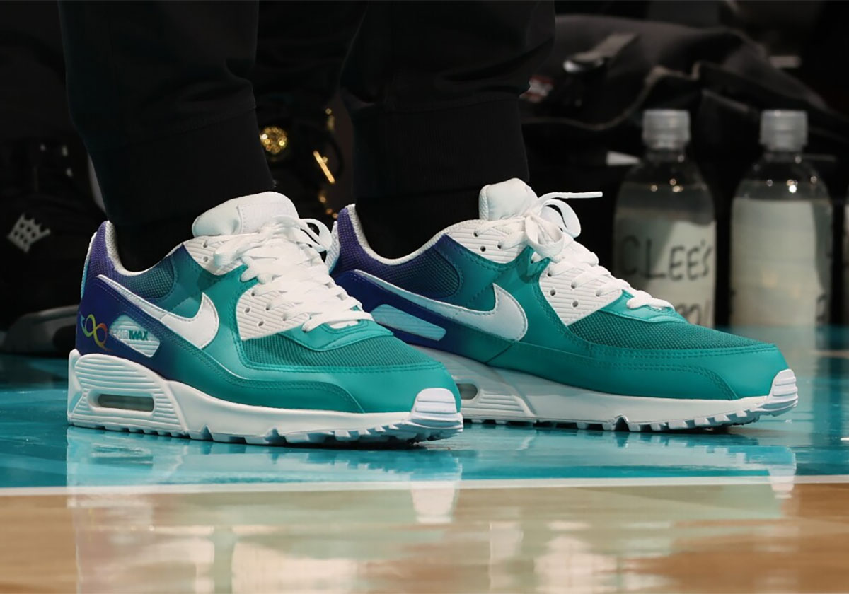 nba-leiloa-nike-air-max-90-aceitacao-do-autismo-3