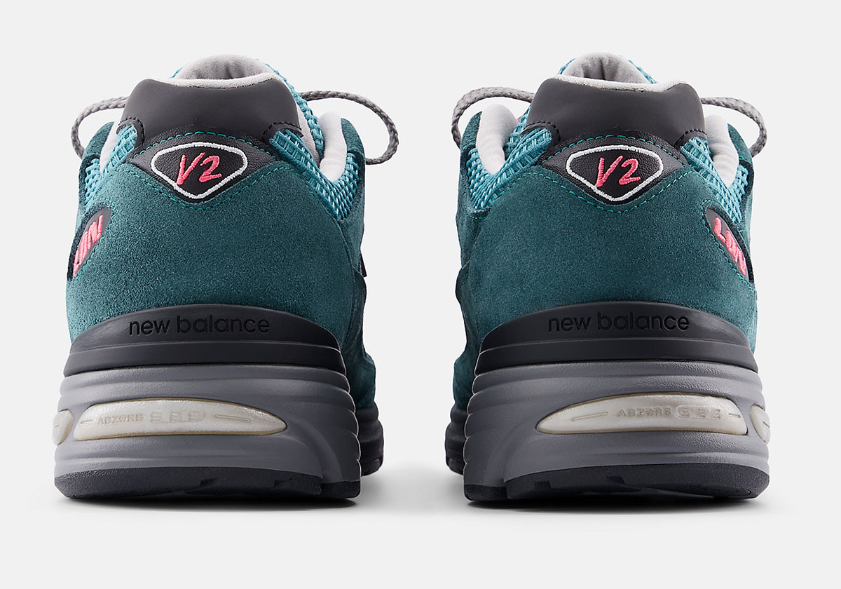 new-balance-991v2-london-marathon-2026-dark-sea-5